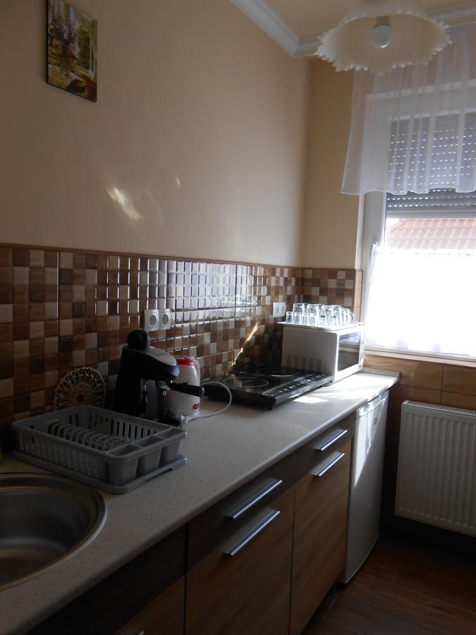 Imola Es Andrea Apartmanhaz 2 Hajdúszoboszló Exterior foto