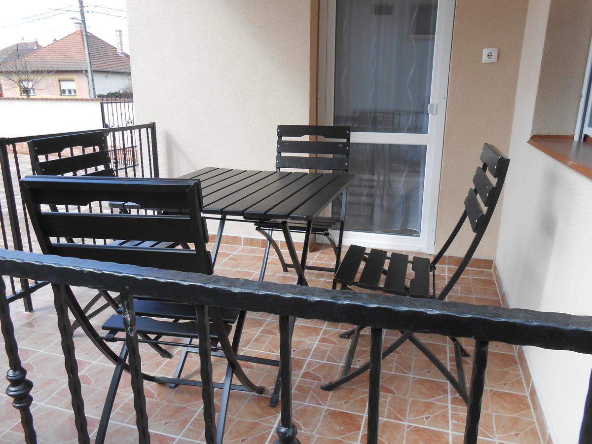 Imola Es Andrea Apartmanhaz 2 Hajdúszoboszló Exterior foto